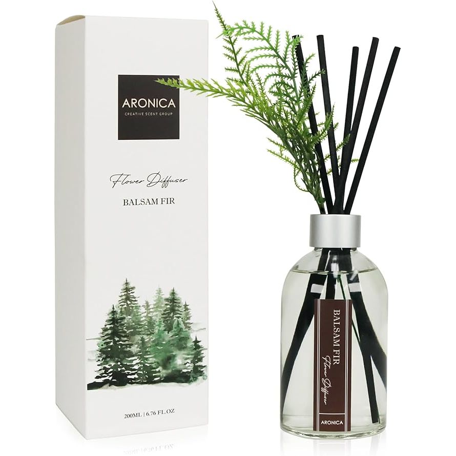 Bring the refreshing scents of the forest into your home with our premium fragrance diffuser. The notes of pine, rosemary, cedarwood, flowers, and vetiver create a layered and memorable experience reminiscent of an old, rich forest full of stories and sensations.