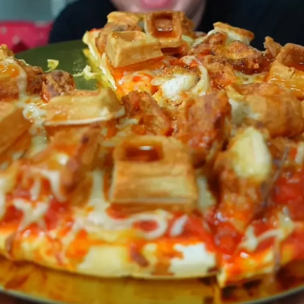 Chicken and Waffles Pizza image