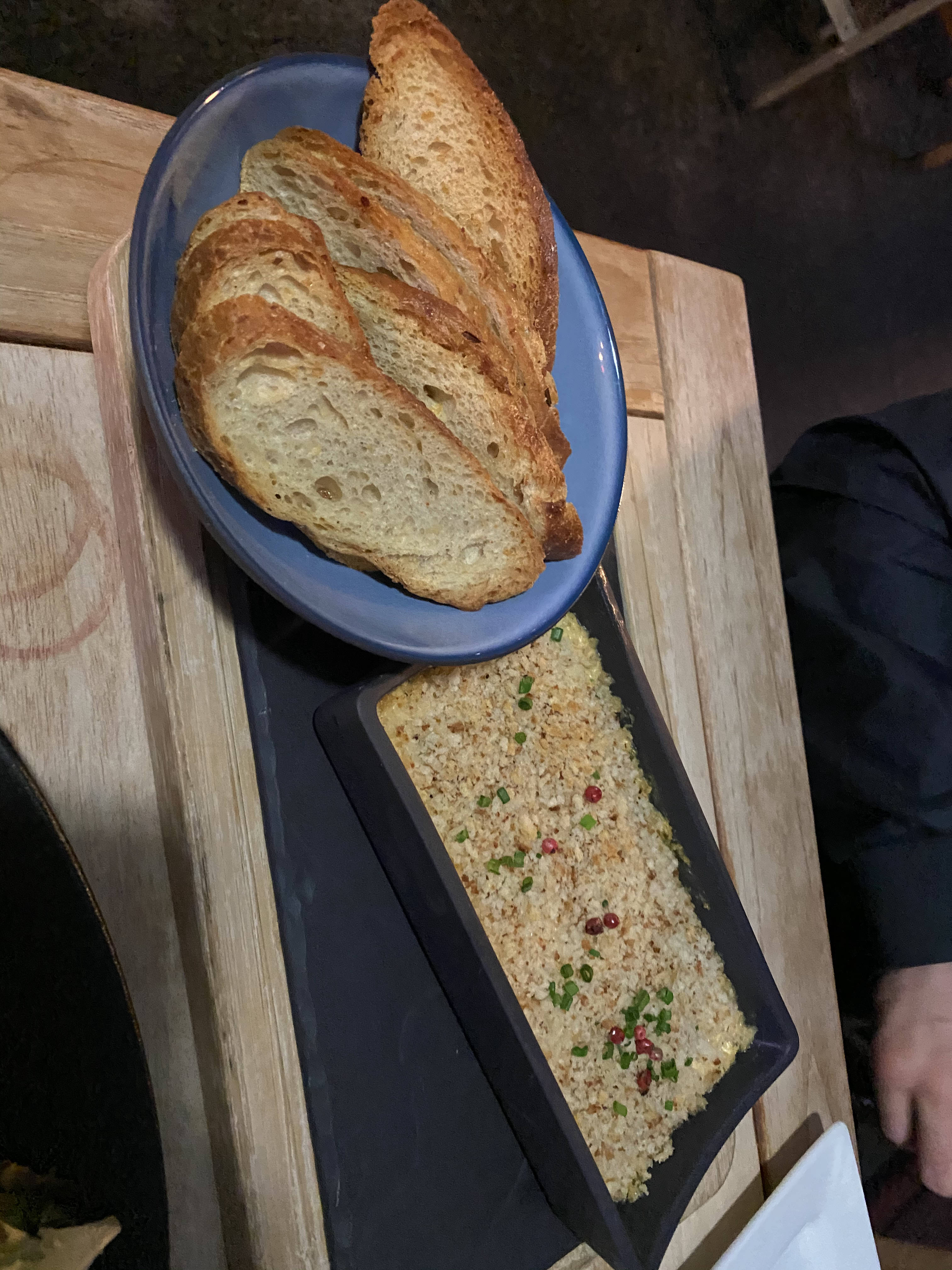 Review: blue canoe, Baked Canoe Crab Dip