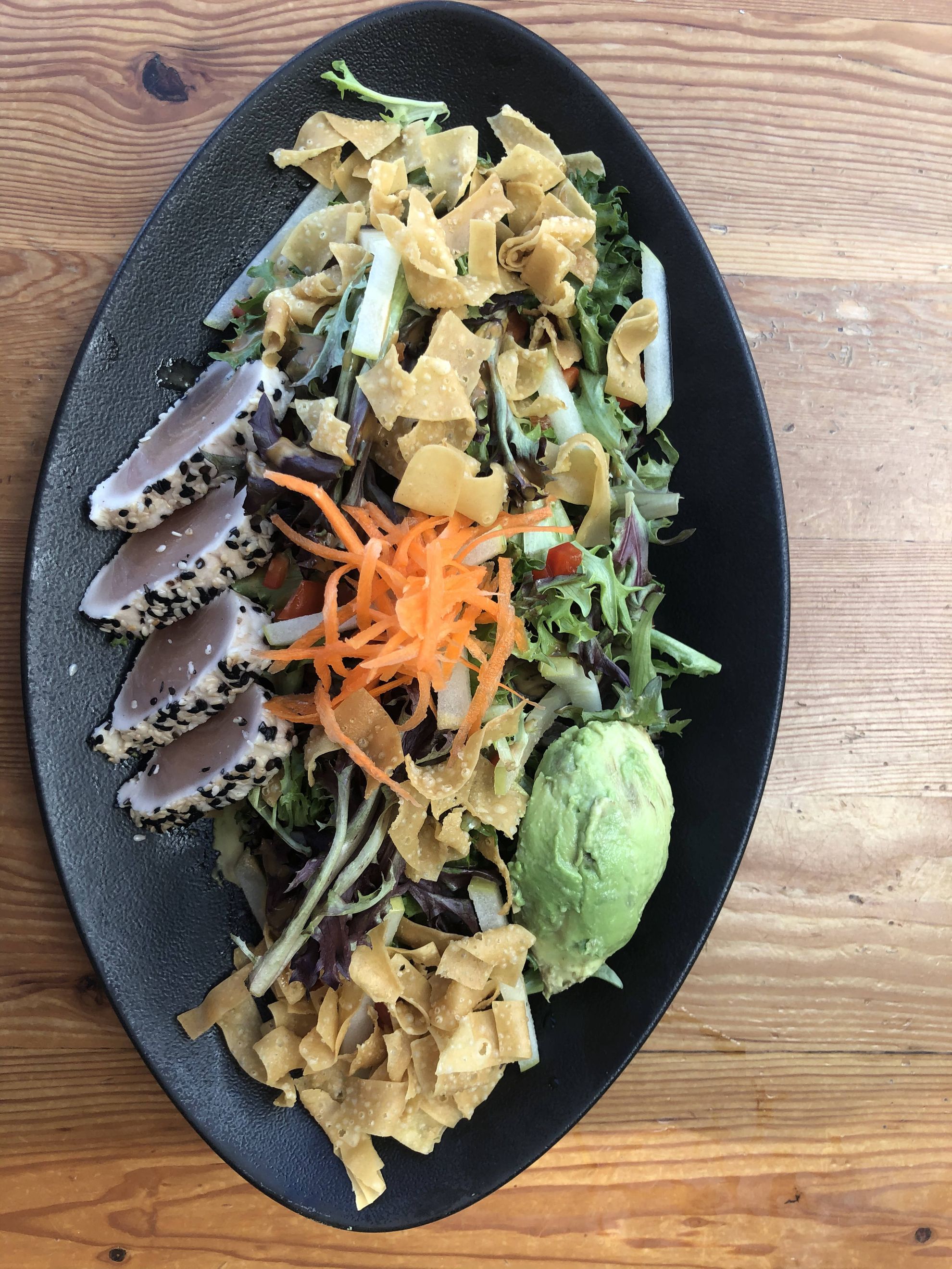 Review: blue canoe, Sesame Seed Crusted Albacore Tuna Tataki Salad