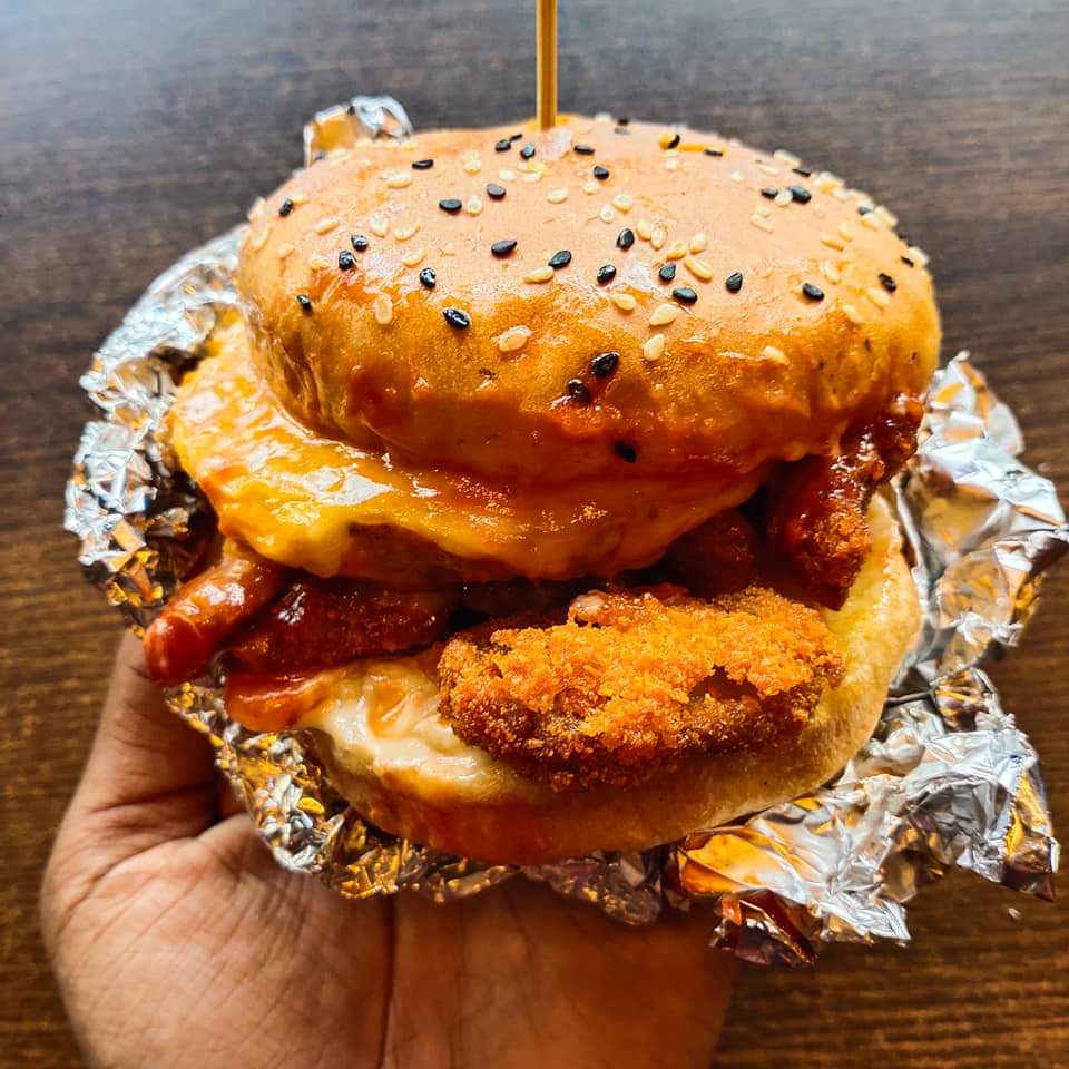 Review: Flying Beaver Bar & Grill, Bad Boy Burger 