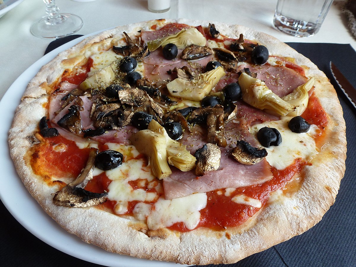 1200px-Pizza_capricciosa.jpg