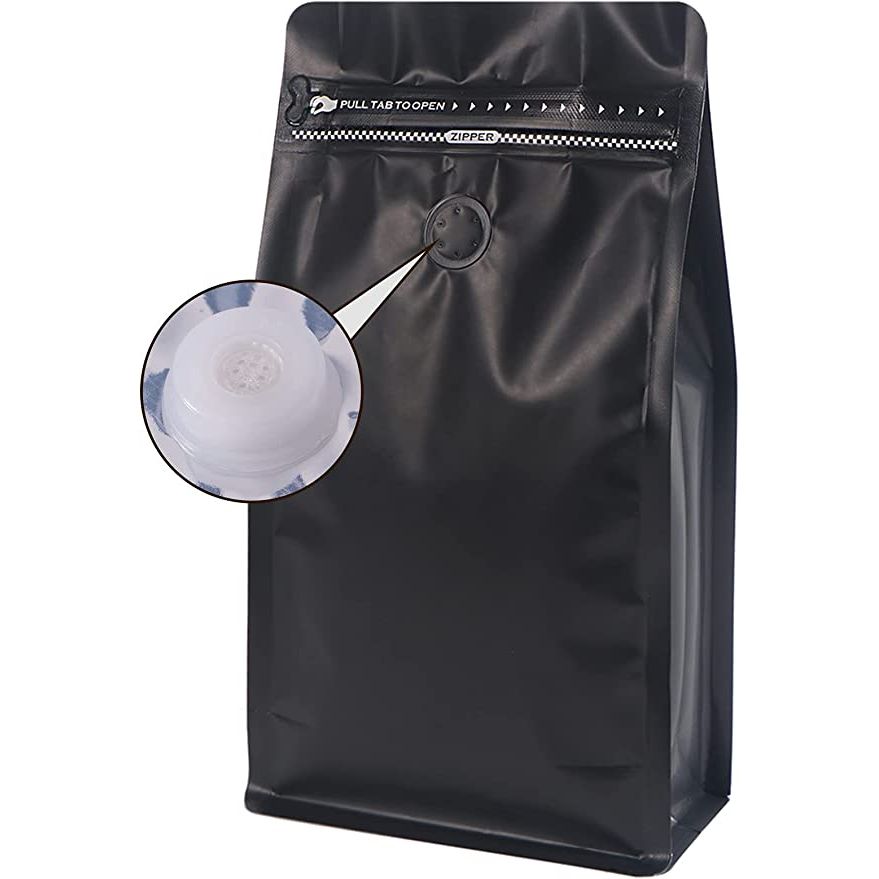 REMTAP coffee bags with valve are the ultimate choice for coffee lovers who demand the highest freshness and quality. With a pack of 100pcs, each bag can hold up to 1lb (16 oz) of coffee beans, ensuring an abundant supply at your fingertips.
These bags are expertly crafted from a top-notch aluminum foil material that creates a strong barrier agains