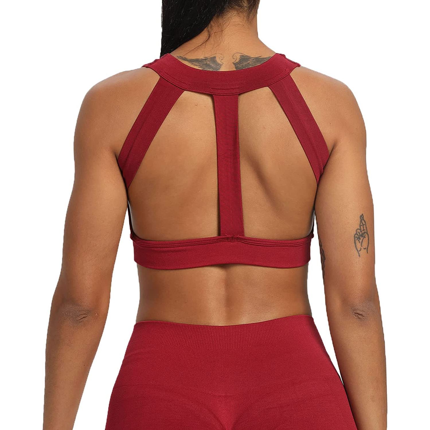This high-quality sports bra is designed to provide maximum support during your workouts. Made from a blend of polyamide nylon and spandex, this import features an elastic closure for a secure, comfortable fit. The bra is true to size but can be sized down for even greater support, thanks to its medium to high support construction.