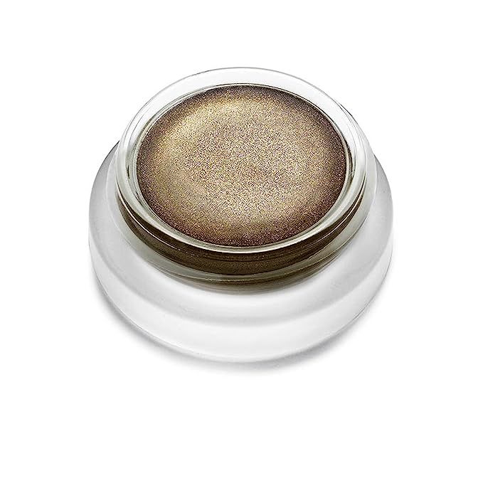 Introducing the RMS Beauty Buriti Bronzer, an ultra sheer cream bronzer that will give you a warm, sun-kissed glow without any of the unwanted orange, pink, or grey undertones. Unlike the typical bronzers saturating the market, this bronzer is designed to provide a natural and glowing finish.