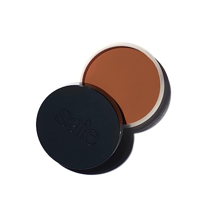 Introducing Sun Melt, the award-winning cream-balm bronzer that will give you the perfect bronzed glow or a soft-sculpt contour. With its lightweight and creamy texture, this bronzer effortlessly melts into your skin, allowing you to build and define your look without any worry of overdoing it.