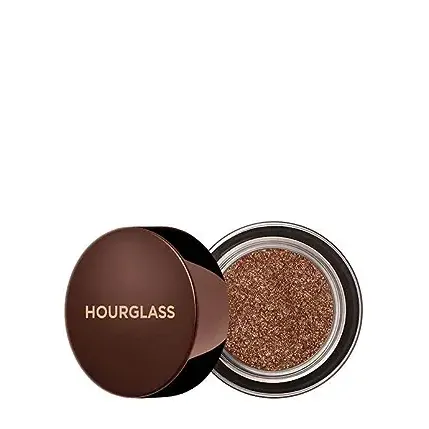 Hourglass Scattered Light Eyeshadow – Ray is a popular eyeshadow from the Hourglass cosmetic brand. It is part of their Scattered Light Eyeshadow collection, known for its unique formula and high-quality pigmentation. Ray is just one of the several elegant shades available in this range.