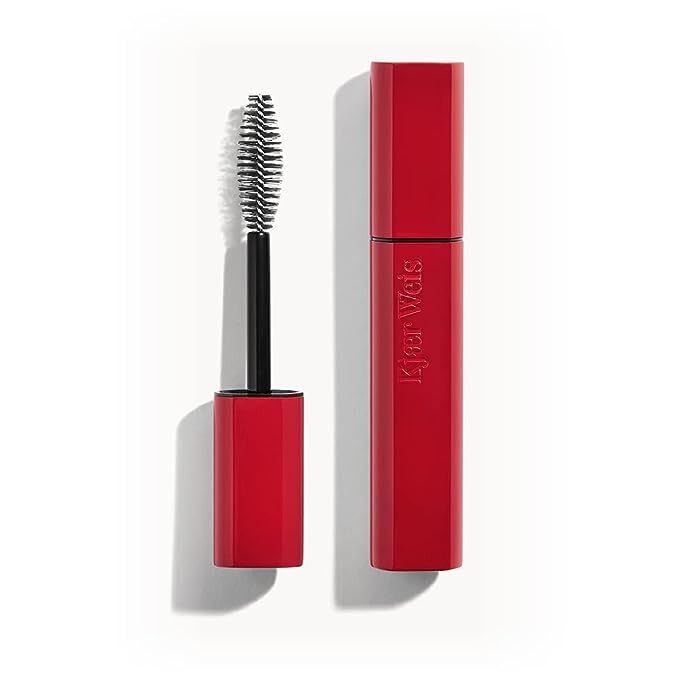 Unleash the power of natural beauty with the Kjaer Weis Im-Possible Mascara—the perfect fusion of eco-chic and high-performance. Crafted with impeccable care, this luxury mascara delivers a bold and defining lash experience using only the finest organic ingredients.