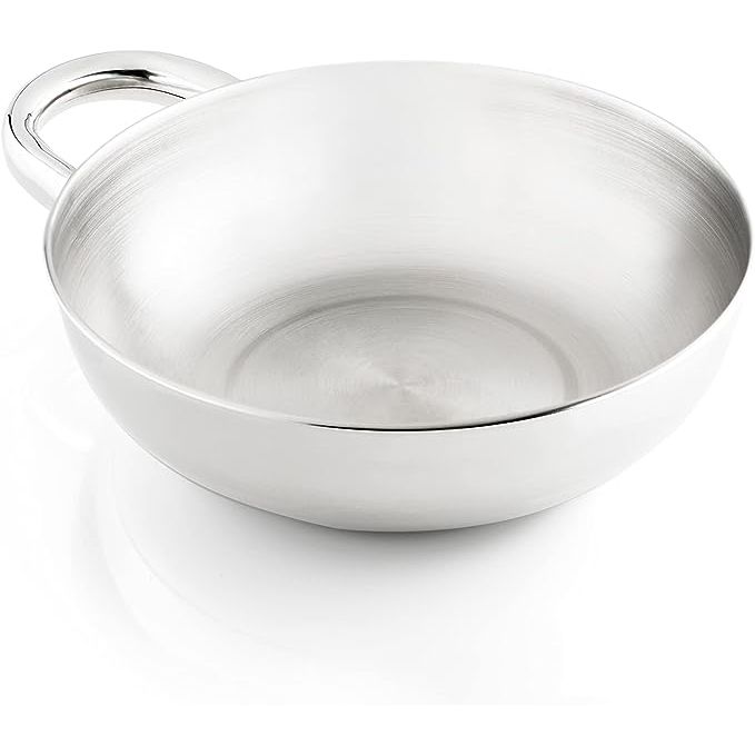 Introducing the GSI Outdoors 9-inch Stainless Steel Camping & Travel Bowl with Handle – the ideal companion for your outdoor adventures. This stainless steel bowl is specifically designed to cater to your camping and travel needs, offering durability, convenience, and versatility.