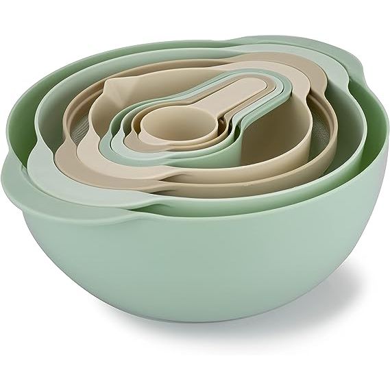 Not only does the Mint Green color of this set add a touch of elegance to your kitchen decor, but it also brightens up your culinary space. Say goodbye to dull kitchenware and hello to a vibrant and enjoyable cooking atmosphere.