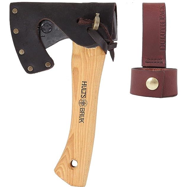 Introducing the versatile and reliable product, the Duluth Pack Axe Holder with Leather Sheath. This high-quality axe holder is designed to provide optimal functionality and convenience for outdoor enthusiasts. With a lightweight head weight of 1 pound and a total weight of 1.