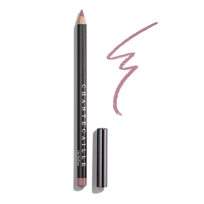 Discover the secret to impeccably contoured lips with the debut of our Chantecaille Lip Liner – the ideal pairing to our exquisite collection of Chantecaille lipsticks. Master the art of a refined, natural-looking pout with this precision-crafted lip liner, designed to glide on with ease for a soft, matte finish.