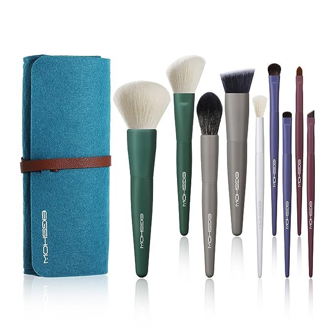 Elevate your makeup game with the Simply Your Beauty Routine Makeup Brush Set – an exquisite ensemble of makeup brushes that echoes the elegance of art deco. These brushes are expertly crafted to handle every aspect of your makeup routine, from sculpting with contour brushes to precision detailing with eyeliner brushes.