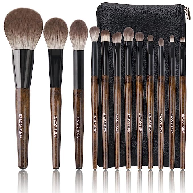 Elevate your beauty regimen with our Luxurious Walnut Handled Makeup Brush Set, expertly crafted for the beauty connoisseur. Boasting an ergonomic walnut handle, each brush offers optimal comfort and precision control to prevent slippage during application.