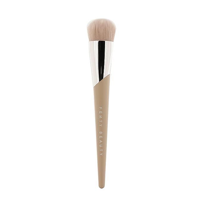 Fenty Beauty by Rihanna Full-Bodied Foundation Brush 110 image