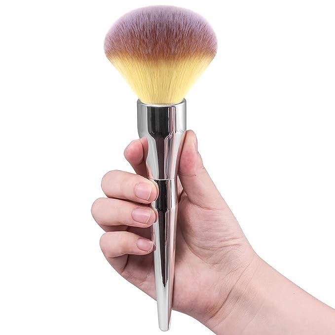 Elevate your makeup routine with this premium foundation brush, a must-have for any beauty aficionado striving for perfection. Expertly crafted for sublime foundation application, your skin will bask in the flawless, airbrushed finish it deserves. Embrace the luxury of densely packed, ultra-soft synthetic bristles that offer unparalleled precision.