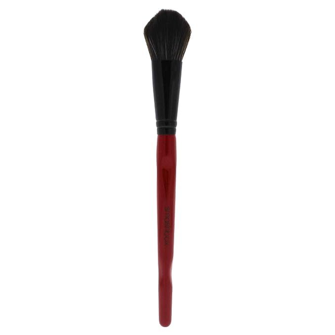 The Throw on the Shade is an essential tool in every makeup enthusiast's collection. This versatile brush effortlessly blends makeup products for flawless results in just one swipe! Its unique design and precise bristles ensure optimal product pickup, allowing you to achieve a high level of coverage and precision.