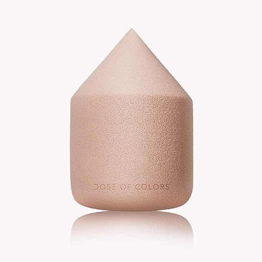 Elevate your makeup game with Dose of Colors' Penpoint Seamless Beauty Sponge, the ultimate addition to your beauty arsenal. Admired by makeup aficionados and professionals alike, this state-of-the-art beauty sponge is the key to achieving a perfect, airbrushed complexion every time.