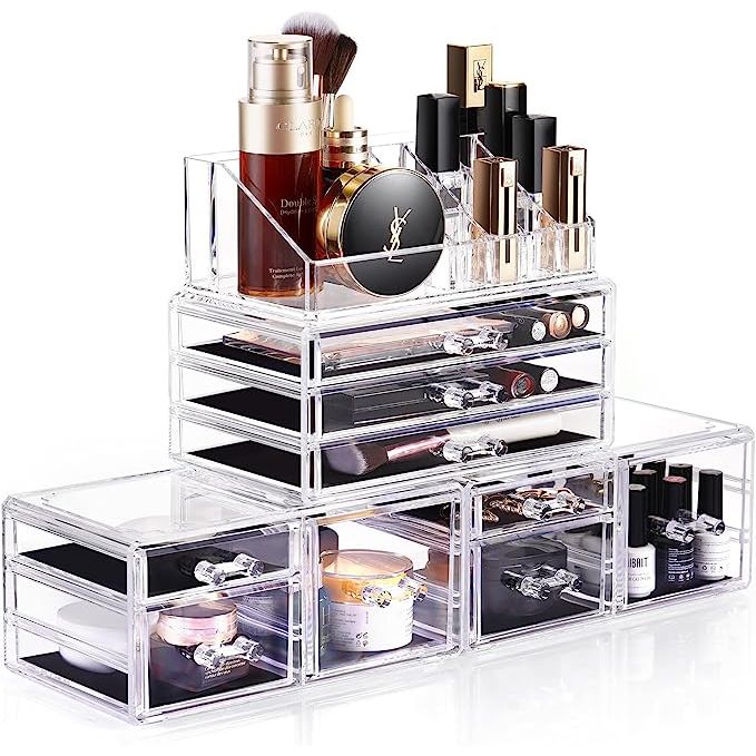 Unveil the pinnacle of cosmetic organization with our expansive Makeup Organizer, your ultimate ally in conquering clutter and streamlining your beauty regimen.