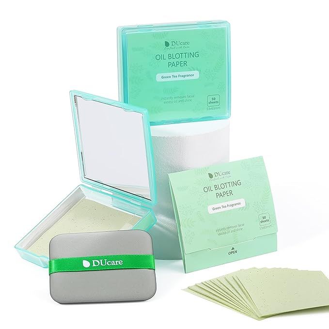 Discover the secret to a refreshing, oil-free complexion with our Elite Green Tea Oil Absorbing Sheets. Crafted from the finest 100% natural linen fiber paper, these luxurious blotting tissues are delicately infused with Green Tea—a gentle touch for even the most sensitive skin.