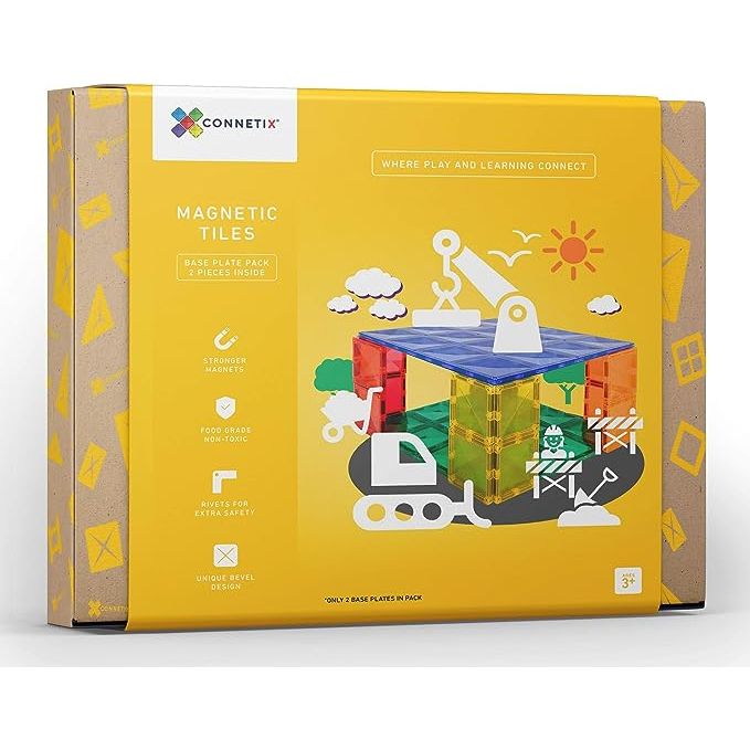 Introducing our powerful and versatile magnetic building set! Our magnetic 2 piece set features a green and blue 30cm x 30cm building plate, providing a strong foundation for building taller and more complex structures.