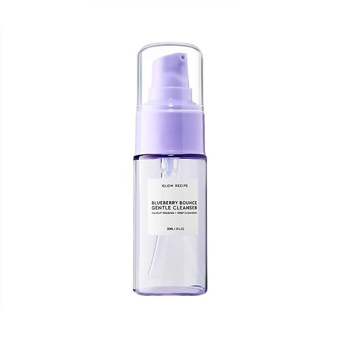 Introducing the Blueberry Bounce Gentle Facial Cleanser, the ultimate solution for effectively removing makeup and exfoliating your skin in one step. This cleanser is specially formulated with gentle exfoliating AHAs that effortlessly break down even the most stubborn makeup, while also ungluing dead skin cells and unclogging pores.