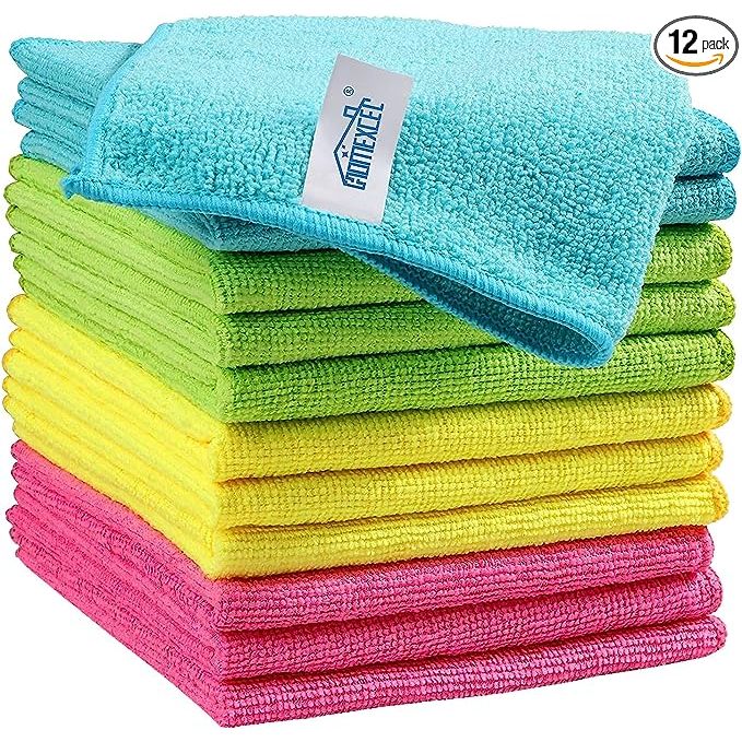 Enjoy effective and efficient cleaning with these Microfiber Cleaning Cloths. Measuring at the perfect size of 11.5X 11.5, these cloths are designed to clean various surfaces such as worktops, kitchens, windows, and even delicate surfaces like your car. Achieve streak-free and neat results with just water or cleaner, making cleaning a breeze.