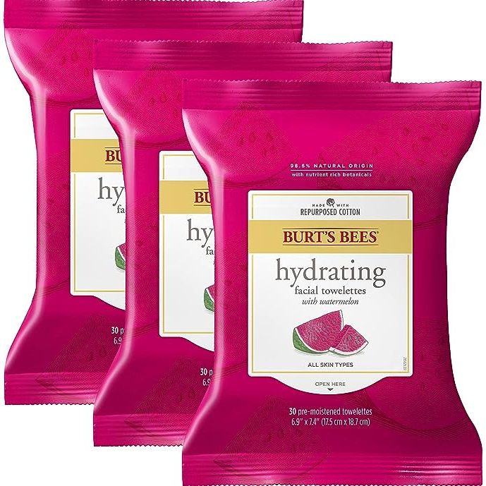FACIAL CLEANSER: Pack of 30 pre-moistened towelettes can be used as makeup remover wipes or as a face cleanser on the go—no water or rinsing requiredMADE FROM REPURPOSED COTTON: These Burt’s Bees face wipes are made from at least 60% repurposed cotton, a waste product from T-shirt manufacturingMAKEUP REMOVER WIPES: Soft, cotton, pre-moistened face 
