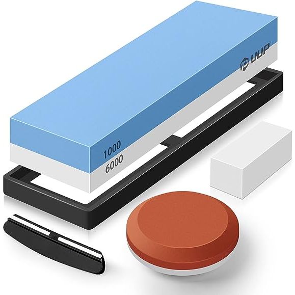 Introducing the UUP All-in-one Knife Sharpening Stone Set, a must-have for anyone looking to sharpen their knives with superior precision. This comprehensive set includes a double-sided grit wet stone (1000/6000) equipped with a knife sharpening angle guide. It also comes with a flattening stone to ensure a smooth surface, as well as an axe sharpen