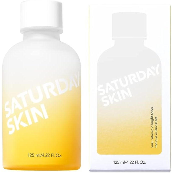 An antioxidant-rich toner formulated with a combination of powerful brightening ingredients to revitalize and promote even skin tone, combat dark spots. This vitamin-rich toner targets visible dullness with a combination powerful blend of brightening ingredients. Hydrate, tone and improve the appearance of your skin's glow factor.