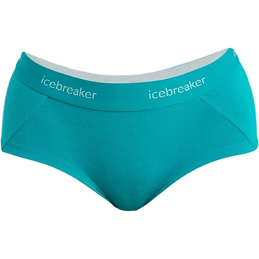 Introducing the Icebreaker Merino Sprite Hot Pants Women's Underwear, the perfect companion for all your cold adventures and daily activities. Made from a durable and high-quality fabric blend of 83% wool, 12% nylon, and 5% elastane, this underwear is designed to provide unmatched comfort.