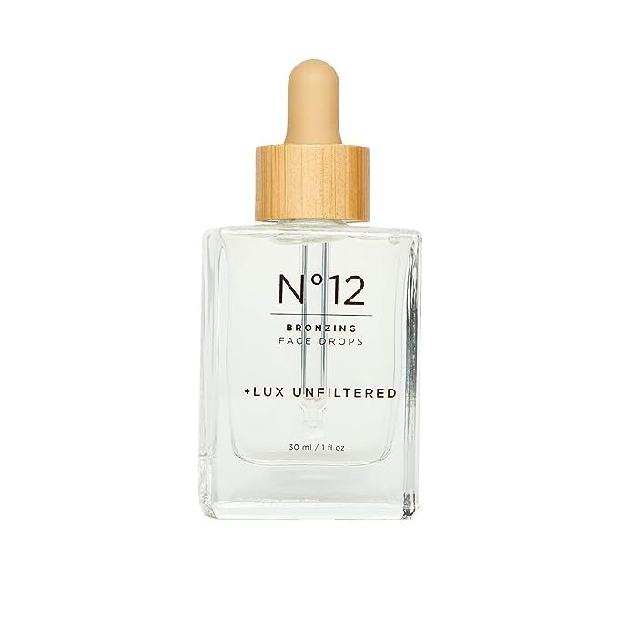 Introducing N°12, the face tanner that seamlessly fits into your skincare routine. These fragrance-free tanning drops are not just your average self-tanner, but a skincare powerhouse.
