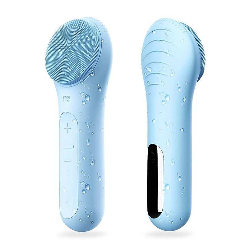 Introducing the Några Coola Advanced Face Brush - the ultimate solution for revealing your best skin effortlessly. Made with ultra soft silicone, this face cleansing brush offers a gentle cleanse suitable for all skin types. It effectively removes 99% of dirt, oil, and dead skin, leaving your complexion refreshed and illuminated.