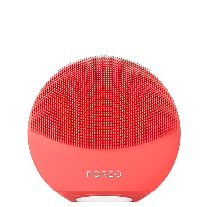 The FOREO Luna 4 Mini Face Cleansing Brush & Face Massager is a premium face care tool designed to enhance absorption of facial skin care products. Suitable for all skin types, this innovative device is available in a stylish coral color.
This facial cleanser brush provides a simple and effective way to deeply cleanse and massage your skin.