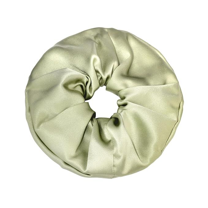 Introducing our luxurious silk hair scrunchies, crafted from 100% natural Mulberry silk. These scrunchies are made with 30 momme silk, ensuring a premium quality product that is both durable and gentle on your hair. Unlike cheap alternatives, our scrunchies contain no other fabrics, guaranteeing a truly luxurious experience.