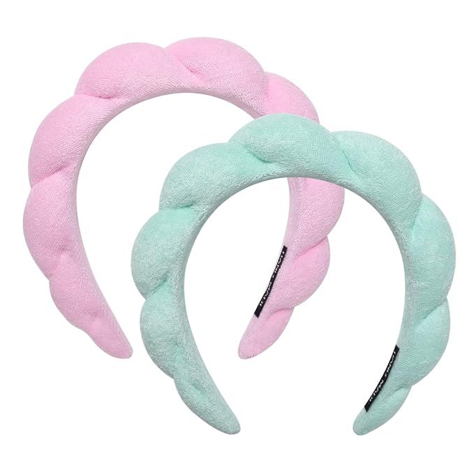 Our Spa headband is the perfect accessory for skincare and makeup routines. Made of soft sponge and terry fabric, it is comfortable to wear and prevents hair from getting wet while washing your face. The fluffy and cute design, resembling flowers and clouds, adds a touch of charm to your daily routines.