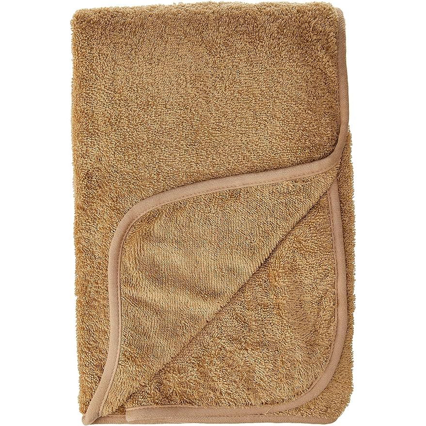 The Luvable Friends Unisex Baby Cotton Animal Face Hooded Towel is a popular and adorable option for parents looking for a cozy towel to wrap their little ones after bath time. Made from soft, 100% cotton, this hooded towel is gentle on a baby's delicate skin.