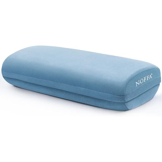 Yoga bolster pillows have become an essential tool for practitioners of various disciplines, such as Yin yoga, Pilates, and meditation. These versatile and supportive cushions are specifically designed to enhance comfort and improve body alignment during practice.