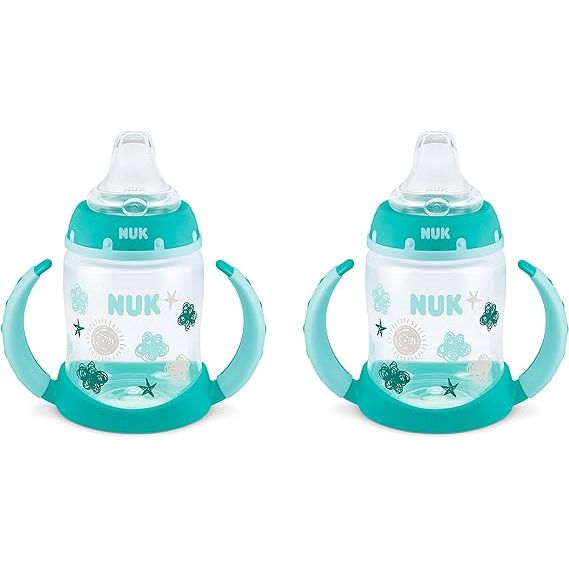 Introducing our innovative spill-proof training cup designed to make drinking from a spout an easier and mess-free experience for your little one! The soft spout has been specifically crafted to be gentle on your baby's gums while teaching them to drink from a spout.