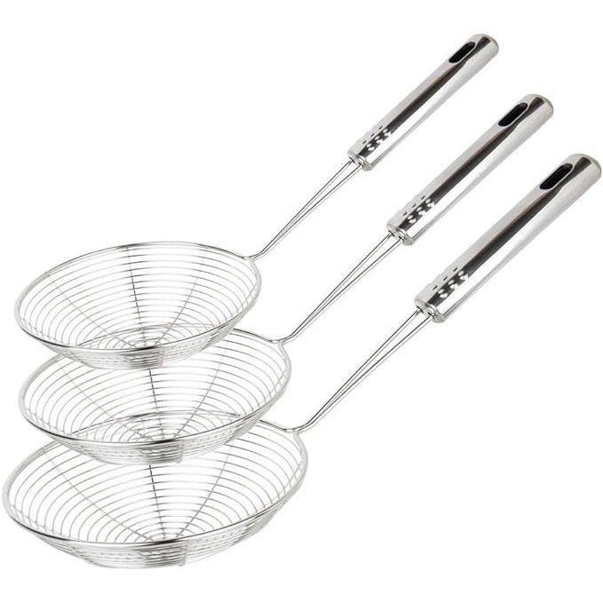 Introducing our durable and reliable Stainless Steel Strainer, designed to meet all your kitchen straining needs. Crafted from high-quality stainless steel, this strainer boasts a sturdy outer framework and fine net wiring that ensures safety and longevity. 
This versatile set includes three different sizes of strainers, each with diameters of 4.