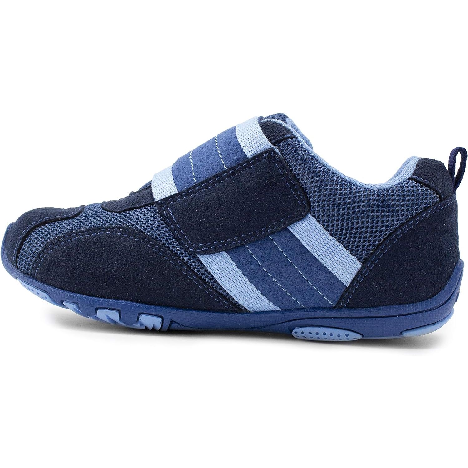 The pediped Flex Adrian Sneaker is a shoe designed for toddlers and little kids. It is made with a combination of high-quality leather and breathable mesh fabric. This sneaker features a flexible rubber sole that promotes natural foot movement and growth.
The Adrian Sneaker by pediped Flex offers excellent support and comfort for active children.