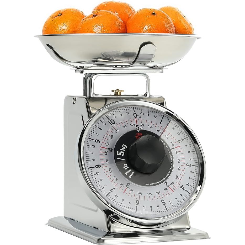 This durable mechanical food scale features a steel body that guarantees longevity and reliability in any kitchen setting. The shatter-proof crystal over the dial provides an additional layer of protection, making it a practical choice for daily use.