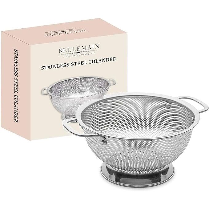 The Bellemain 3 Qt Metal Colander with Handle is a versatile kitchen tool that is perfect for draining pasta, spaghetti, berries, vegetables, and other foods. Made from 18/8 stainless steel, this colander is durable and resistant to rust, corrosion, and stains.