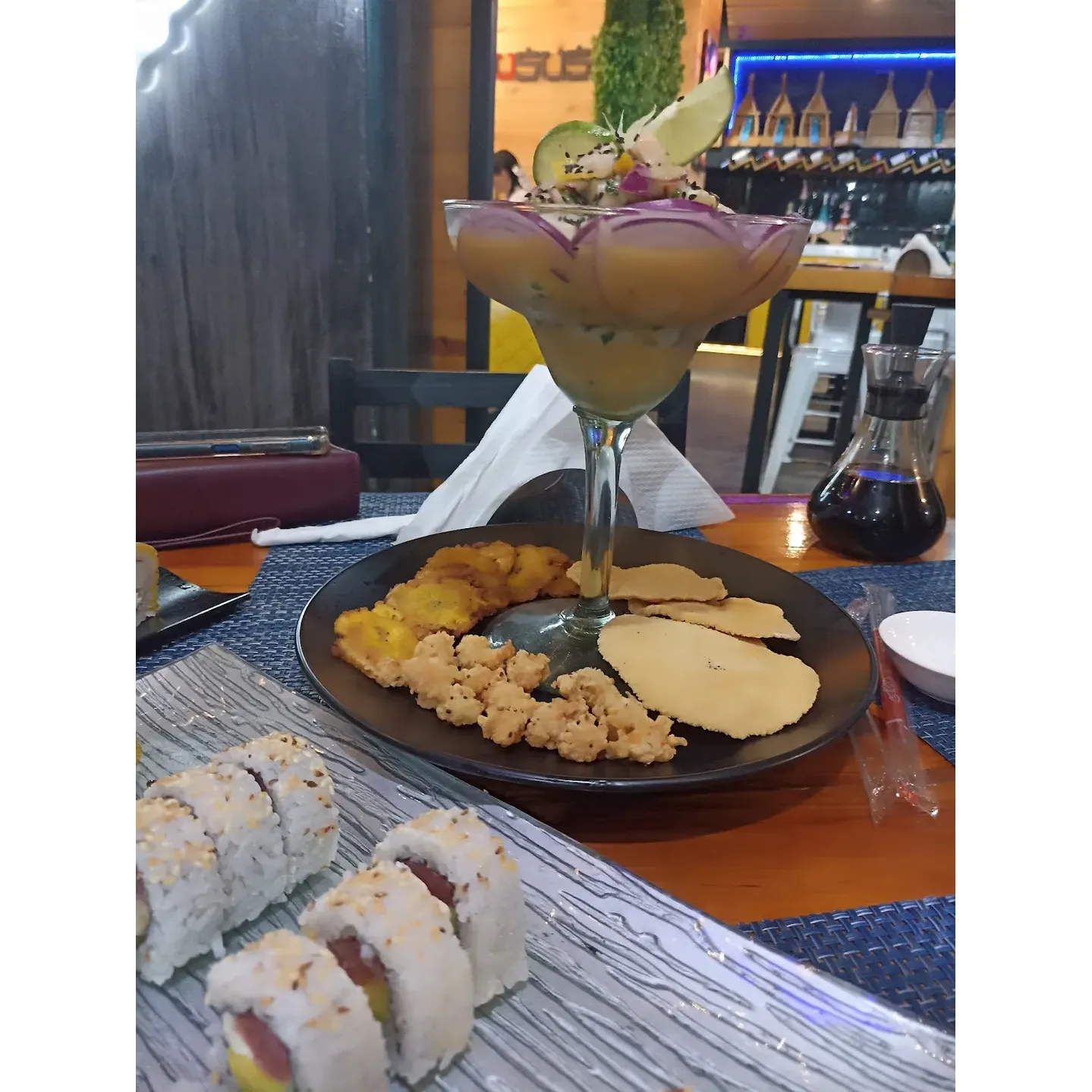 Su Sushi is more than just a restaurant; it's a destination where friends and family come together to share in the joy of good food and great company. With glowing reviews across the board, it's evident that Su Sushi is a beloved gem in Cumaná, where the spirit of Japan is alive and well.