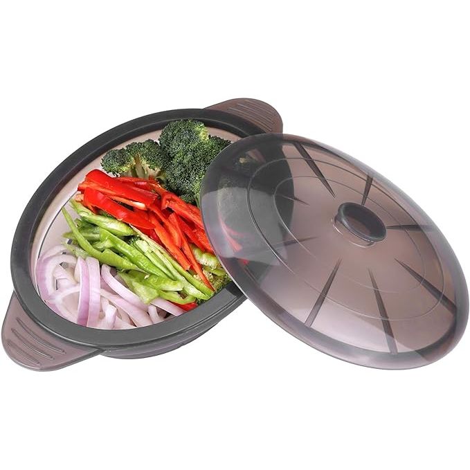 The Microwave Steamer Cooker Collapsible Bowl is the ultimate kitchen companion for easy and healthy cooking. Made from safe BPA-free silicone, this versatile steamer cooker can easily handle a variety of foods like vegetables, fish, and more.