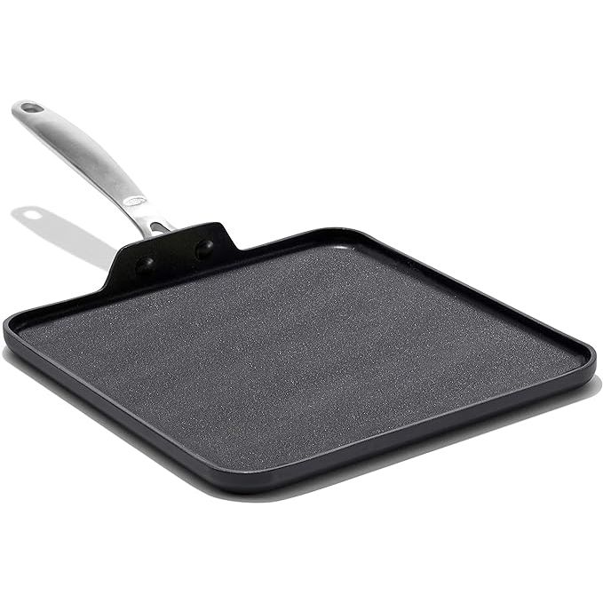 Upgrade your cooking experience with the OXO Good Grips Pro 11 Griddle Pan, a versatile and high-quality kitchen tool perfect for any home chef. Crafted with a durable German engineered nonstick coating, this pan makes cooking and cleaning a breeze.