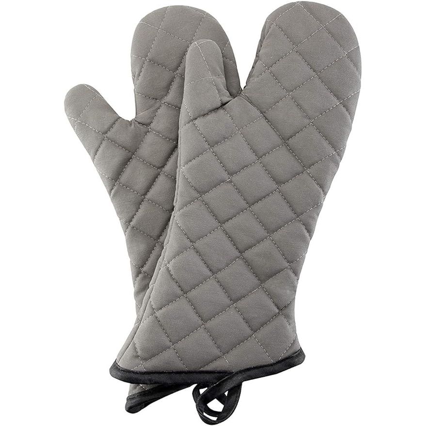 Stay safe and stylish in the kitchen with our professional oven mitts, designed to protect your hands from heat while handling hot items. Made with durable quilted terry cloth and a soft cotton lining, these mitts offer both comfort and heat resistance. With a lengthy 16-inch design, your arms and hands will stay safe from burns and scalds.