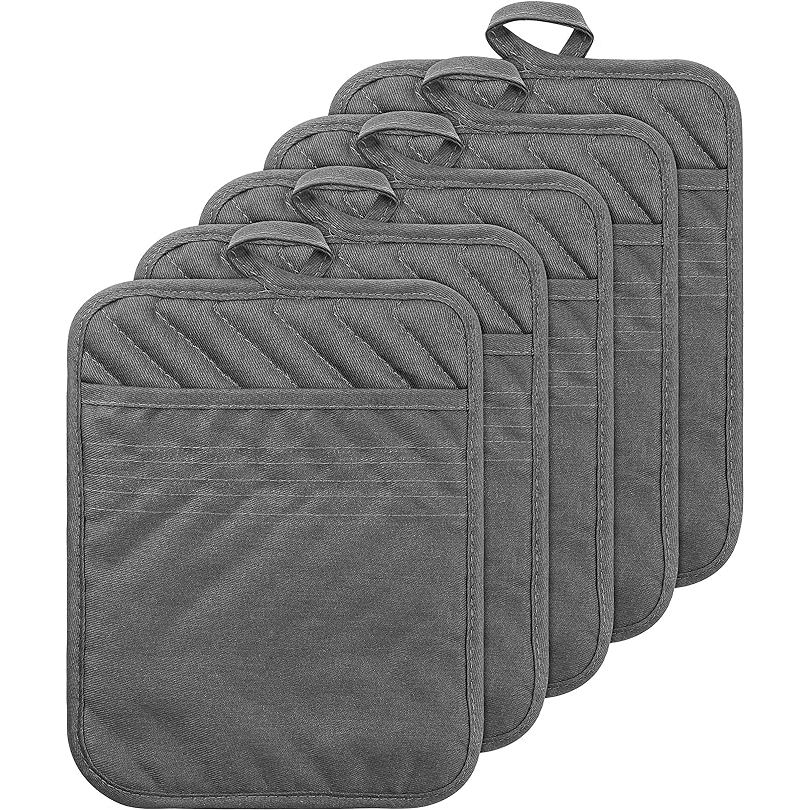 Experience the perfect blend of safety and style in your kitchen with the GROBRO7 5Pack Pocket Pot Holders. Crafted from high-quality 100% cotton, these heat-resistant pot holders are engineered to shield your hands from the scorching heat of pots, pans, and baking trays. The generously sized 8.9 x 6.