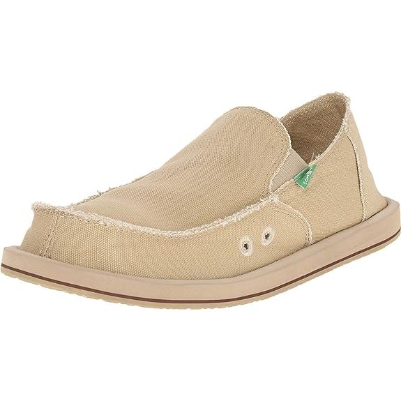 The Sanuk Vagabond Sidewalk Surfer is a must-have shoe that seamlessly combines comfort and fashion. With its lightweight and flexible design, this shoe is a popular choice for anyone seeking a versatile yet stylish option for all-day wear.