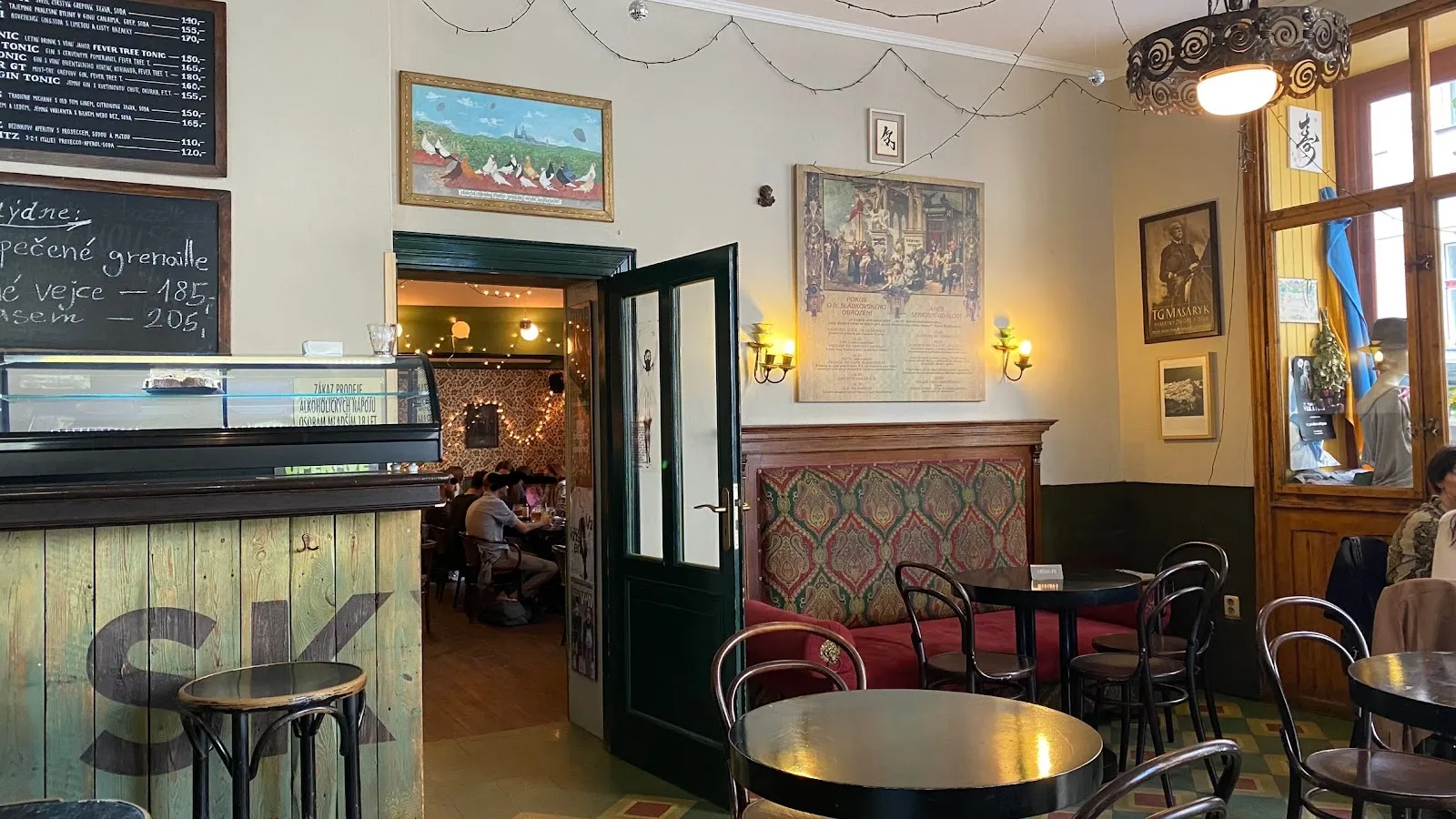 The staff at Café Sladkovský is commended for their friendly, albeit sometimes scatterbrained, service which contributes to the laid-back vibe. The location is conveniently set for easy access, without the typical downtown crowds, ensuring a relaxed space to enjoy a meal or a refreshing drink.